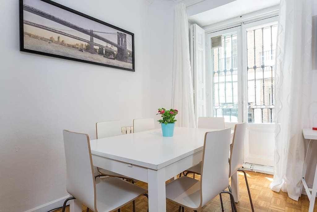 דירות מדריד Apartamento Confortable En Atocha מראה חיצוני תמונה