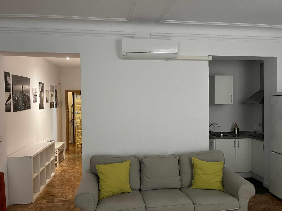 דירות מדריד Apartamento Confortable En Atocha מראה חיצוני תמונה